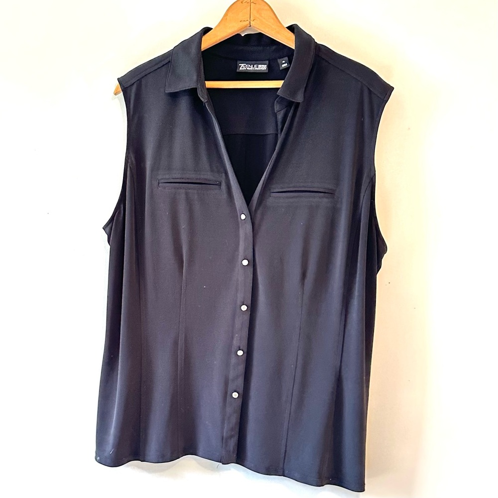 Black Sleeveless Button-Up Top